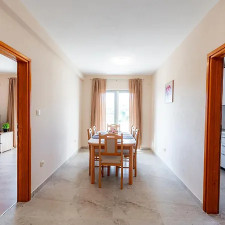 Appartement By The Border *
